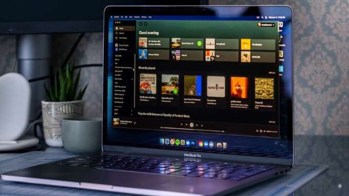 Spotify là ứng dụng cho MacBook giúp trải nghiệm âm nhạc mượt mà, đồng bộ đa nền tảng