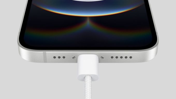 Không có sạc MagSafe