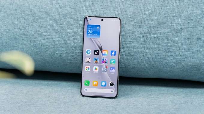 Xiaomi 15 Pro là chiếc điện thoại Xiaomi màn hình cong đáng thử
