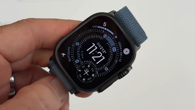 Mức giá khởi điểm của Apple Watch Ultra 3 khoảng 23.99 triệu VNĐ