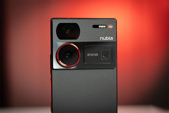 Hệ thống camera trên Nubia Z60 Ultra ấn tượng