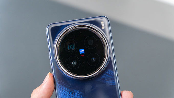 Vivo X200 Pro đưa nhiếp ảnh lên một tầm cao mới với ống kính tele 200MP