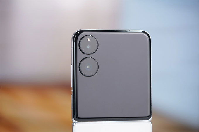 Xiaomi MIX Flip có camera chính Leica 50MP với cảm biến 1/1.55”, khẩu độ f/1.7 và OIS