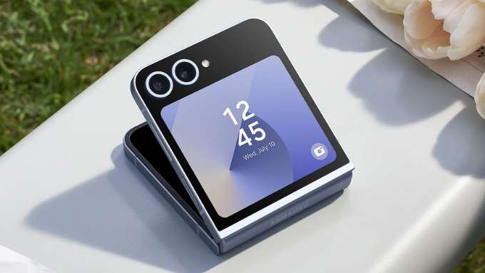 Samsung Galaxy Z Flip 7 là mẫu điện thoại thay thế Galaxy Z Fold 7 đáng cân nhắc  với thiết kế gập nhỏ gọn