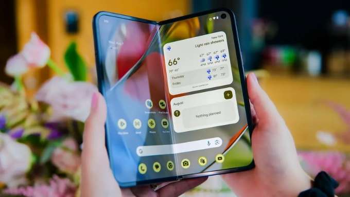 Google Pixel 9 Pro Fold là mẫu điện thoại thay thế Galaxy Z Fold 7 với phần mềm đỉnh cao