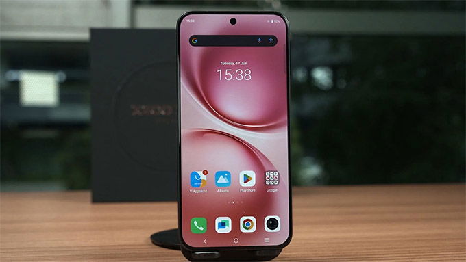 Vivo X200 FE nổi bật với chip MediaTek Dimensity 9300+