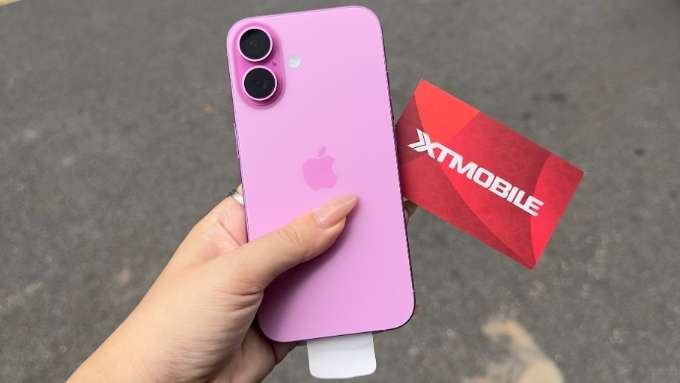 iPhone 16 sở hữu thiết kế iPhone 2 mắt dọc tương tự iPhone 16 Plus nhưng với kích thước màn hình nhỏ hơn