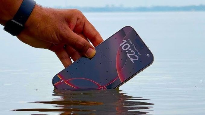 iPhone 16 Pro và iPhone 16 Pro Max có chống nước không?