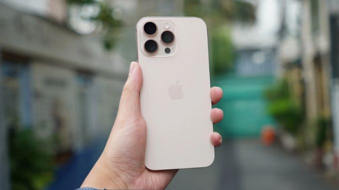 iPhone 16 Pro Max 256GB phù hợp với ai?