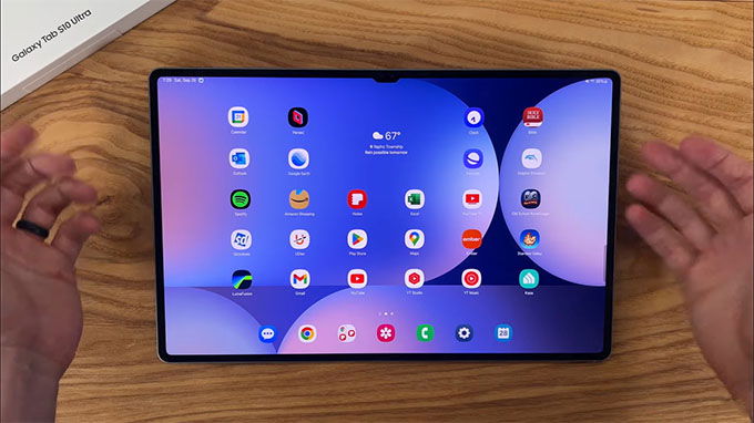 Màn hình 14,6 inch là trung tâm của Galaxy Tab S10 Ultra