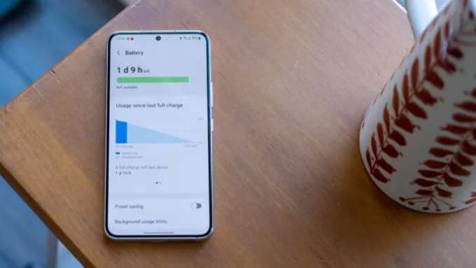 Thời lượng pin kém là lỗi thường gặp trên Samsung Galaxy S22, làm giảm thời gian sử dụng hàng ngày