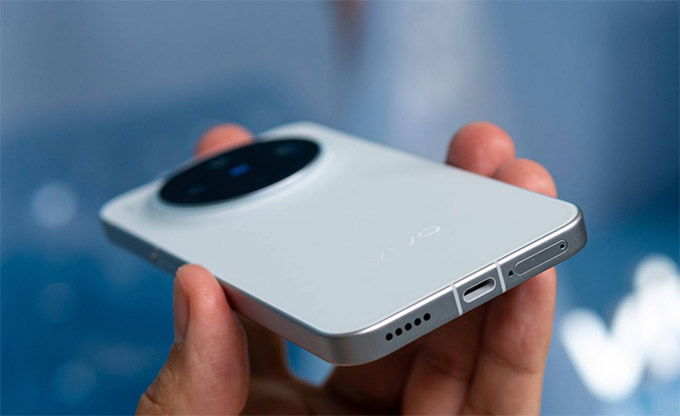 Dung lượng pin khủng