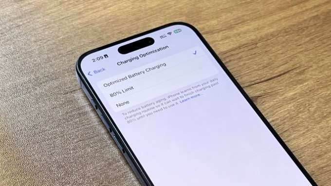 Số lượng chu kỳ sạc iPhone là gì?