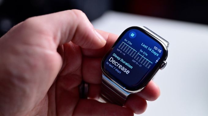 So sánh tiện ích Apple Watch Series 11 và Galaxy Watch 8