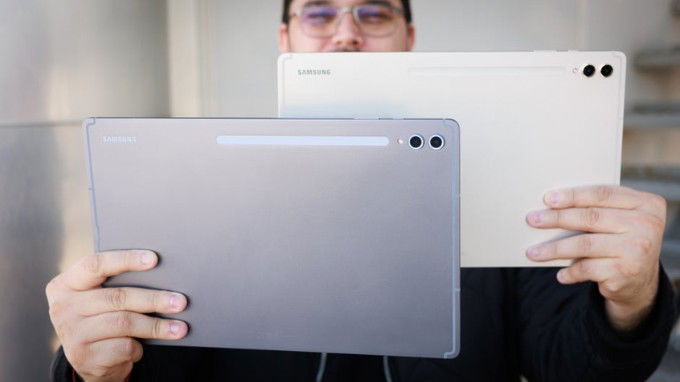 So sánh Galaxy Tab S10 Ultra và Galaxy Tab S9 Ultra về thiết kế