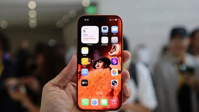 iPhone 17 Pro Max trang bị màn hình LTPO Super Retina XDR OLED 6.9 inch