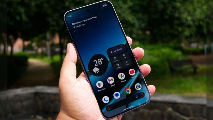 Pixel 10 Pro XL không hề kém cạnh với màn hình Super Actua OLED 6.8 inch, độ phân giải QHD+ 