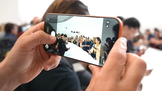 Camera là yếu tố không thể bỏ qua khi so sánh iPhone 17 Pro Max và ROG Phone 9 Pro