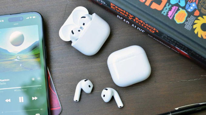 AirPods 4 cũng có tính năng ANC nhưng hiệu suất kém hơn một chút so với AirPods Pro 2