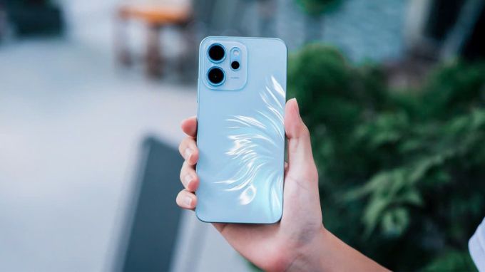 So sánh thiết kế OPPO Reno14 F và Samsung Galaxy A56