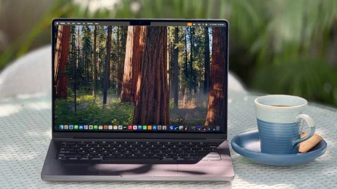 So sánh thiết kế MacBook Pro M5 và MacBook Pro M4