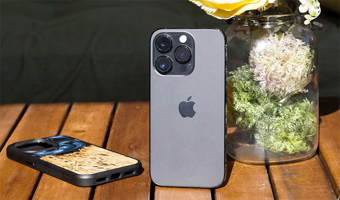 iPhone 14 Pro max có thiết kế truyền thống
