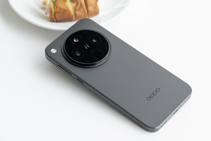 Thiết kế OPPO Find X8