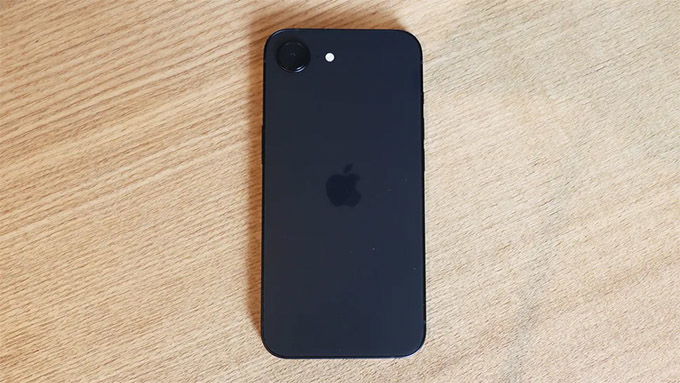 Thiết kế iPhone 16e