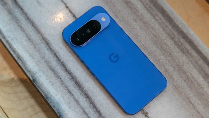 Google Pixel 10 và iPhone 16 đều sở hữu khung nhôm cao cấp 