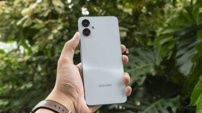 Thiết kế Samsung Galaxy A06