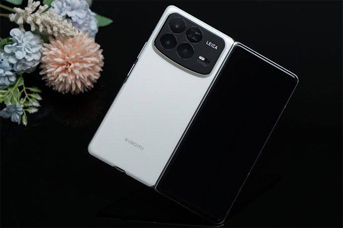 Thiết kế Xiaomi Mix Fold 4 mỏng nhất từ trước đến nay