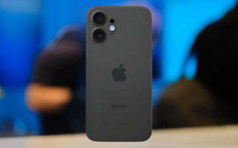 Đánh giá iPhone 17 Plus: Quá tốt để bỏ qua bản Pro Max!