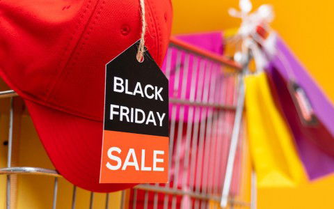 Black Friday là gì? Nguồn gốc và ý nghĩa của ngày hội mua sắm lớn nhất năm