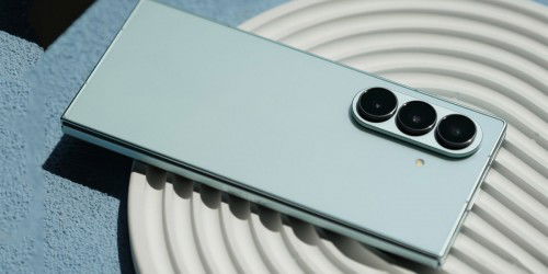 Chiêm ngưỡng hình ảnh Galaxy Z Fold 7 xanh Mint độc quyền của Samsung