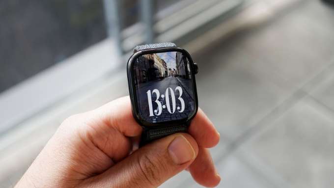 Chọn Apple Watch Series 10, Ultra 2 hay Watch SE 2 về hệ điều hành