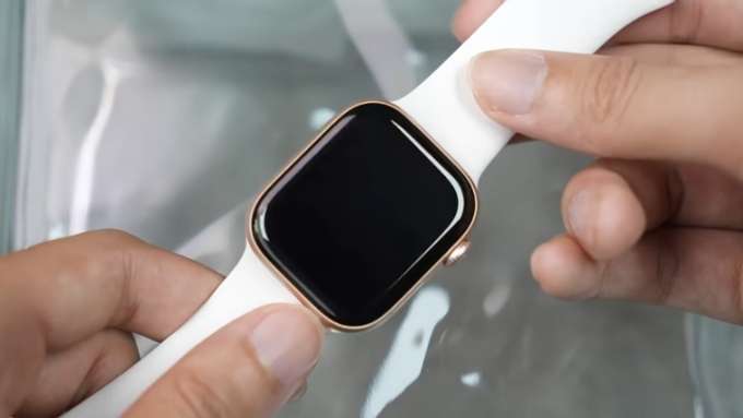 Chọn Apple Watch Series 10, Ultra 2 hay Watch SE 2 về kích thước