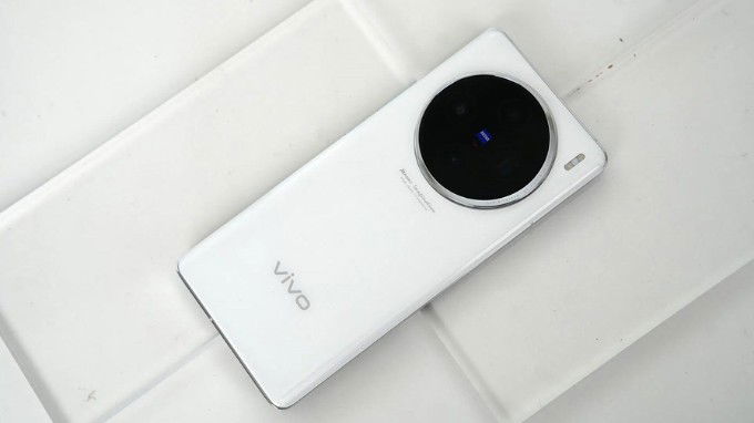 Vivo X200 Ultra