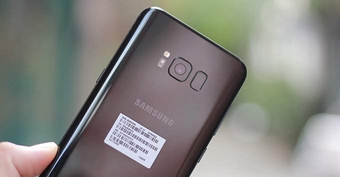 Galaxy S8 Plus RAM 6GB được nâng cấp về thấu kính và chất lượng ảnh hơn là thông số