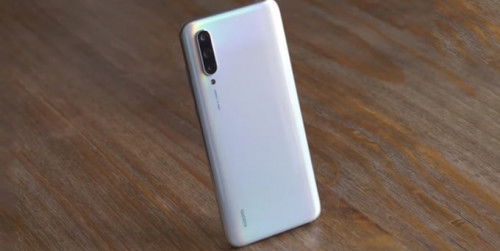 Mua Xiaomi Mi CC9: Lựa chọn đáng giá, hợp ví tiền giới trẻ