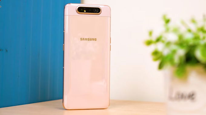 Galaxy A80 giá rẻ hứa hẹn mang đến cho bạn nhiều trải nghiệm tuyệt vời