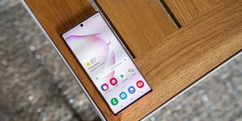 Galaxy Note 20 Ultra là smartphone đầu tiên của Samsung sở hữu màn hình tự động thay đổi tần số quét từ 10Hz đến 120Hz