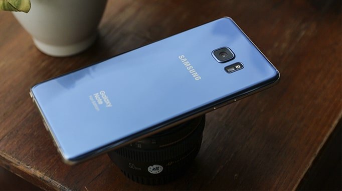 Galaxy Note FE chính hãng sở hữu nhiều đặc quyền của Samsung