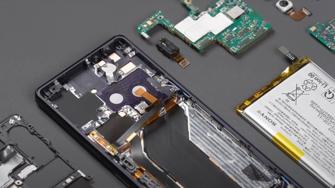 Sony Xperia 1 IV được trang bị viên pin lớn 5.000mAh