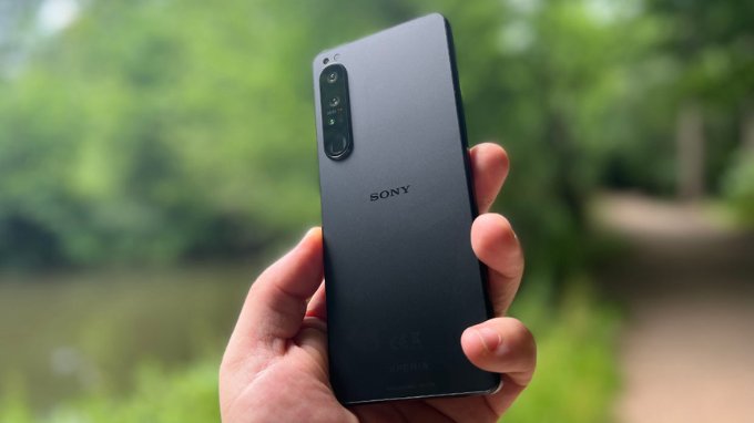 Mặt sau của điện thoại Sony Xperia 1 IV