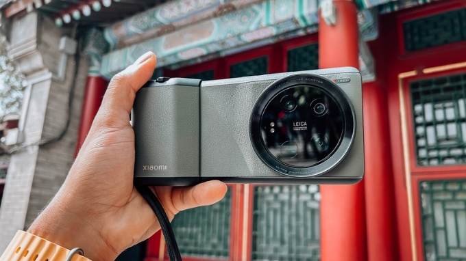 Cụm camera chuyên nghiệp trên Xiaomi 13 Ultra