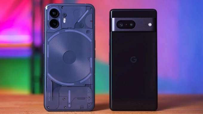 So sánh thiết kế của Google Pixel 7 và Nothing Phone 2