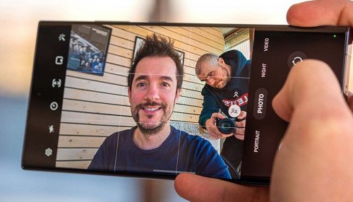 Galaxy S24 series có thể sẽ không được nâng cấp camera selfie