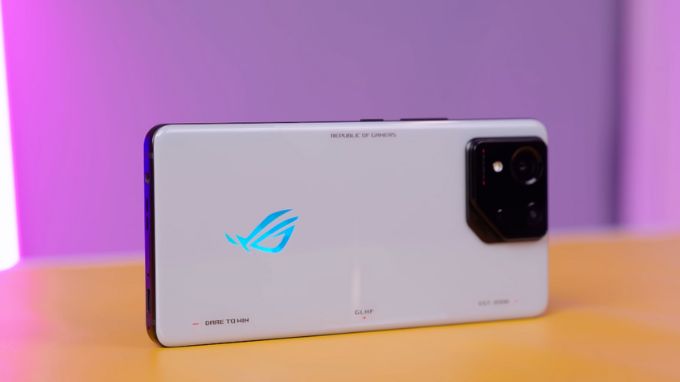 Thiết kế Asus ROG Phone 8 5G 