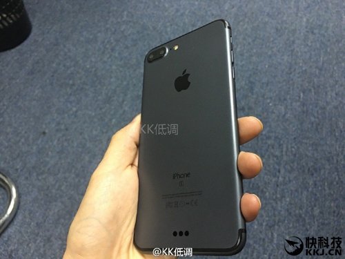 Lộ bảng giá chi tiết iPhone 7/7 Plus xách tay về Việt Nam