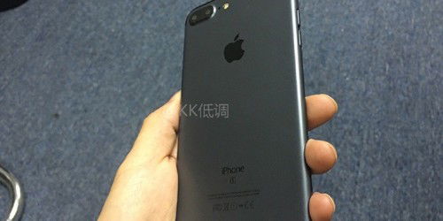 Lộ ảnh iPhone 7 Plus màu đen nam tính